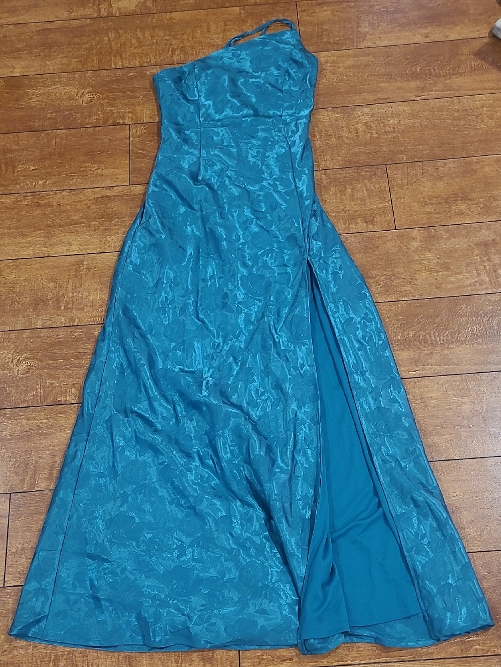Lulu's Teal One-Shoulder Satin A-Line Gown with Side Slit